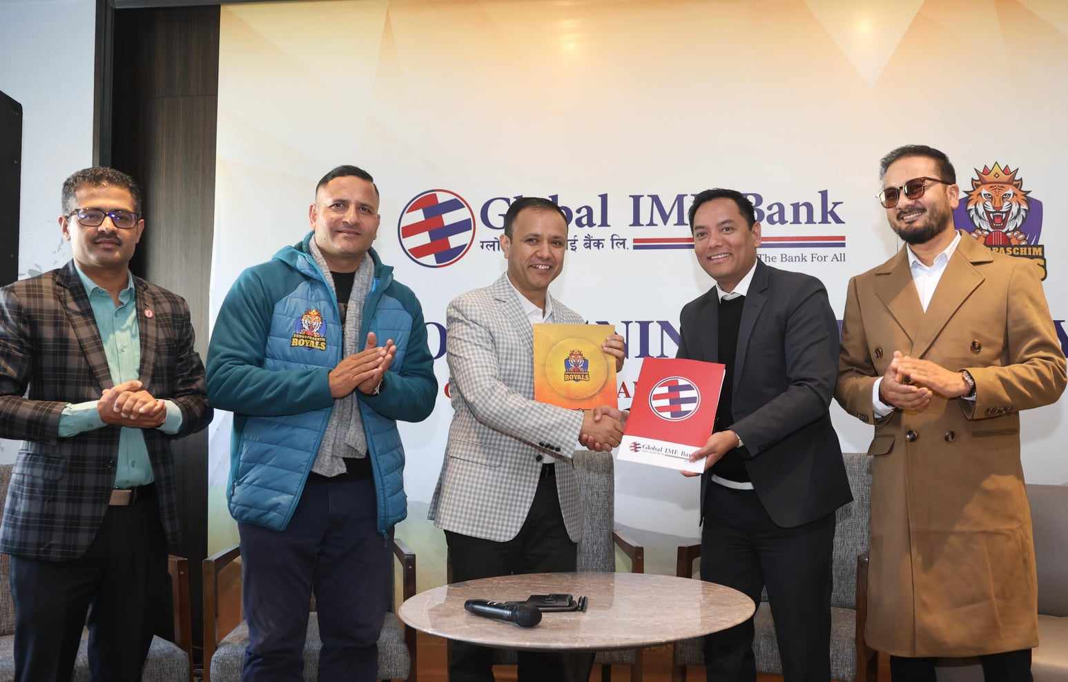 सुदूरपश्चिम रोयल्सको मुख्य प्रायोजकमा :  ग्लोबल आइएमई बैंक