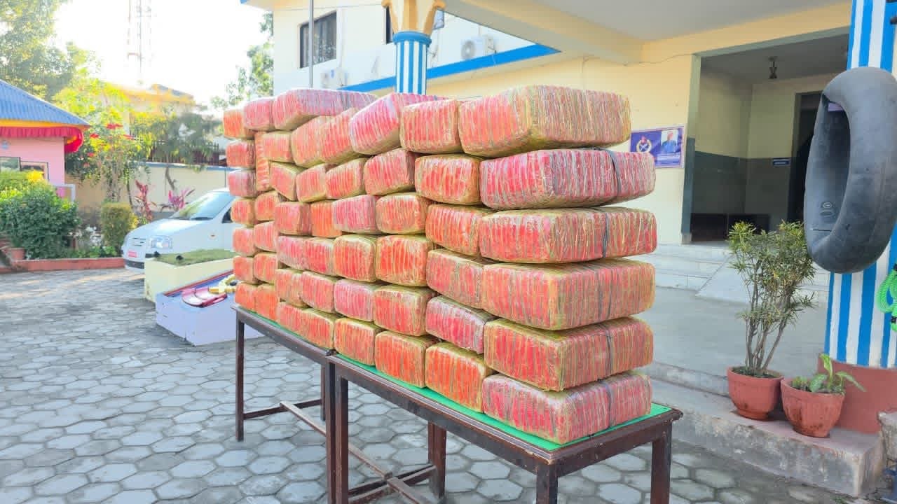 मकवानपुरमा ४७० केजी गाँजा बरामद, चालक फरार