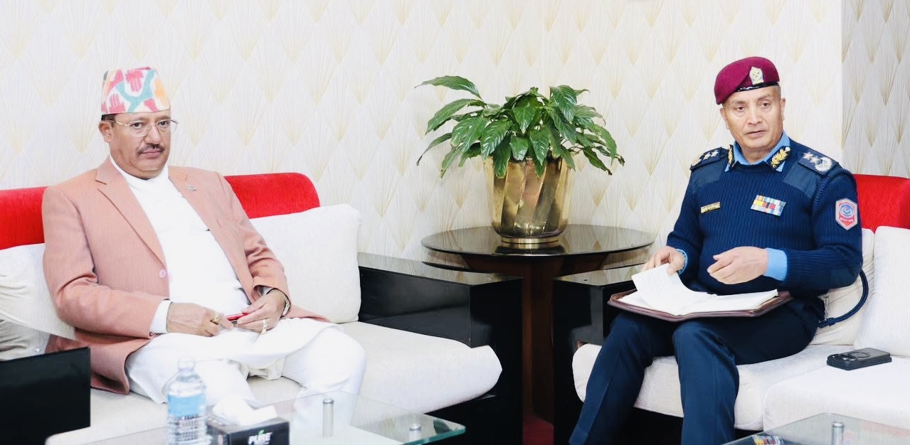 कार्यवाहक प्रमुख निर्वाचन आयुक्त भण्डारी र आईजीपी कार्कीबीच निर्वाचन सुरक्षाबारे छलफल