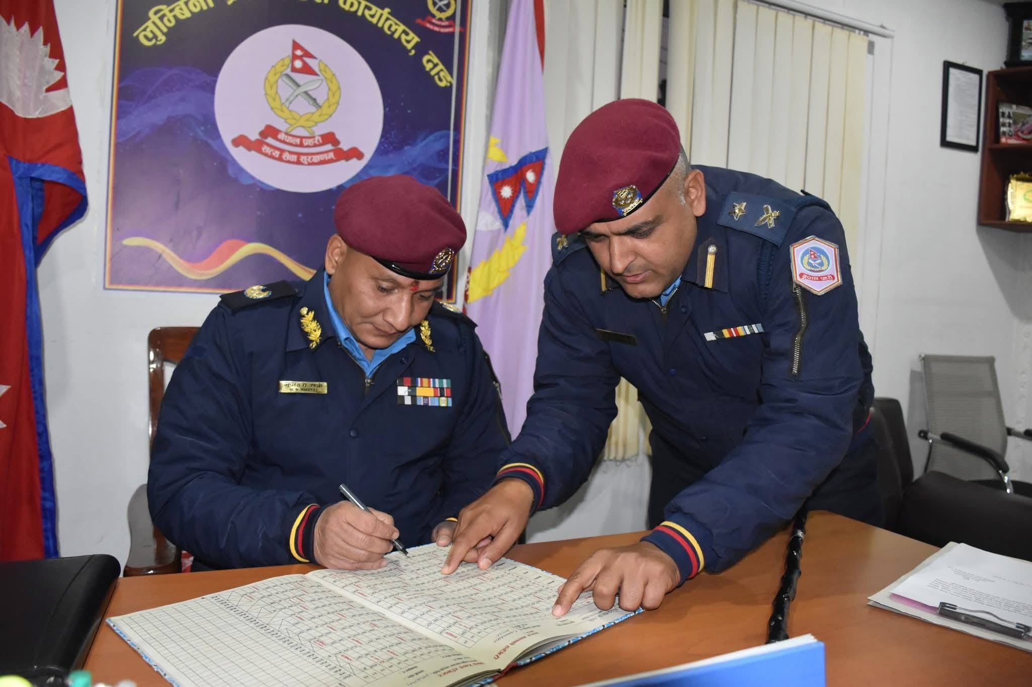 डीआइजी भूपेन्द्र खत्रीले सम्हाले लुम्बिनी प्रदेश प्रहरी प्रमुखको जिम्मेवारी