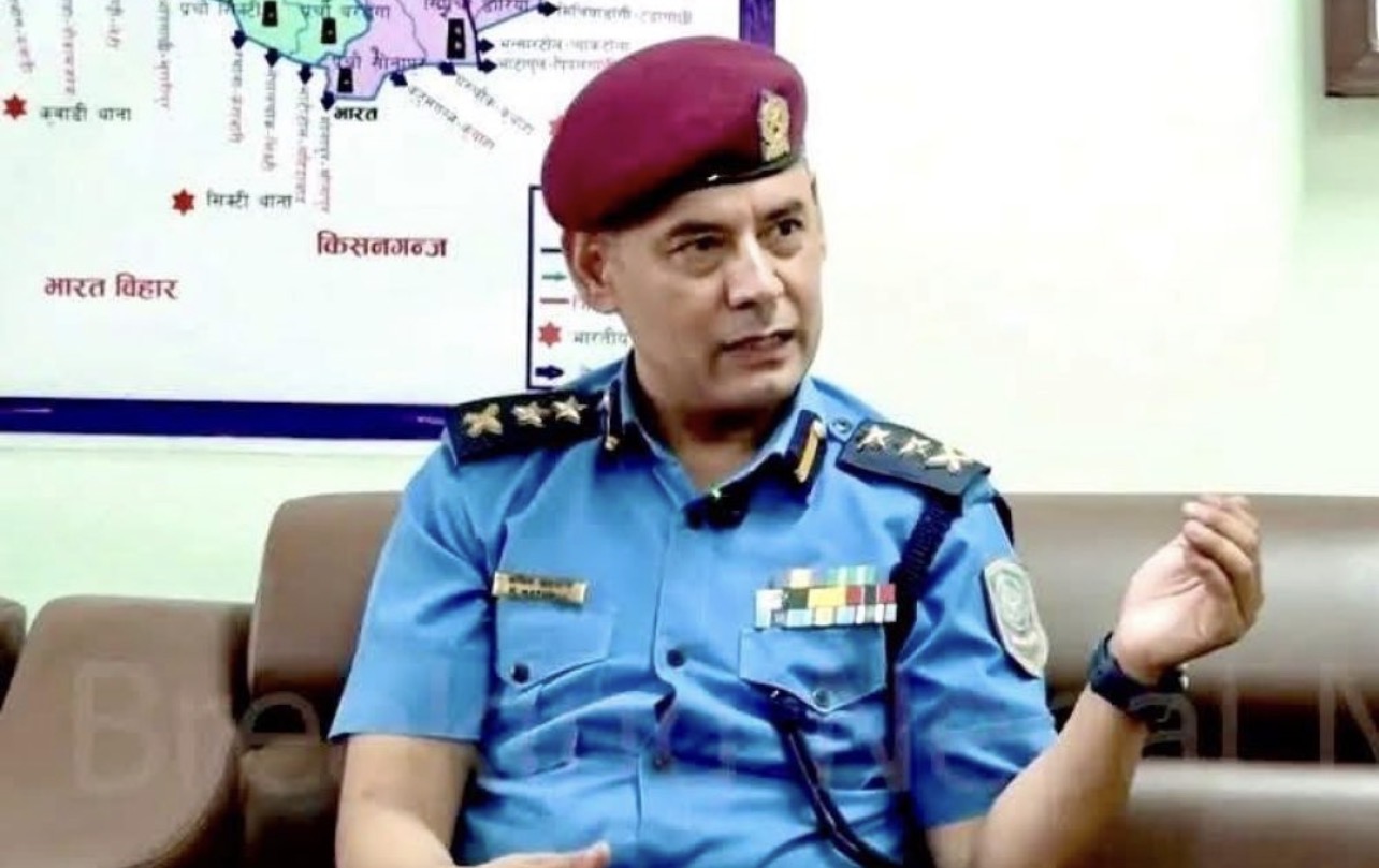 विद्यालय पोशाकमै क्याफेमा हुक्का–चुरोट सेवन गराउनेलाई कारबाही गर्ने मोरङ प्रहरीको चेतावनी