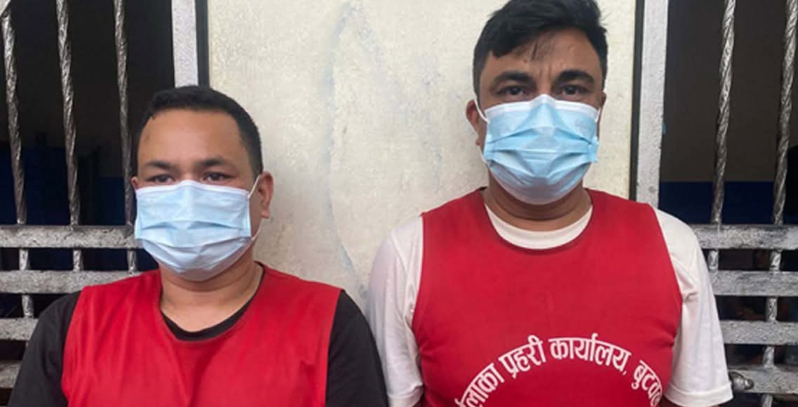 बुटवल सुनकाण्डमा नयाँ मोड : सञ्चालक र कर्मचारीकै मिलेमतोमा चोरीको नाटक , २ जना पक्राउ
