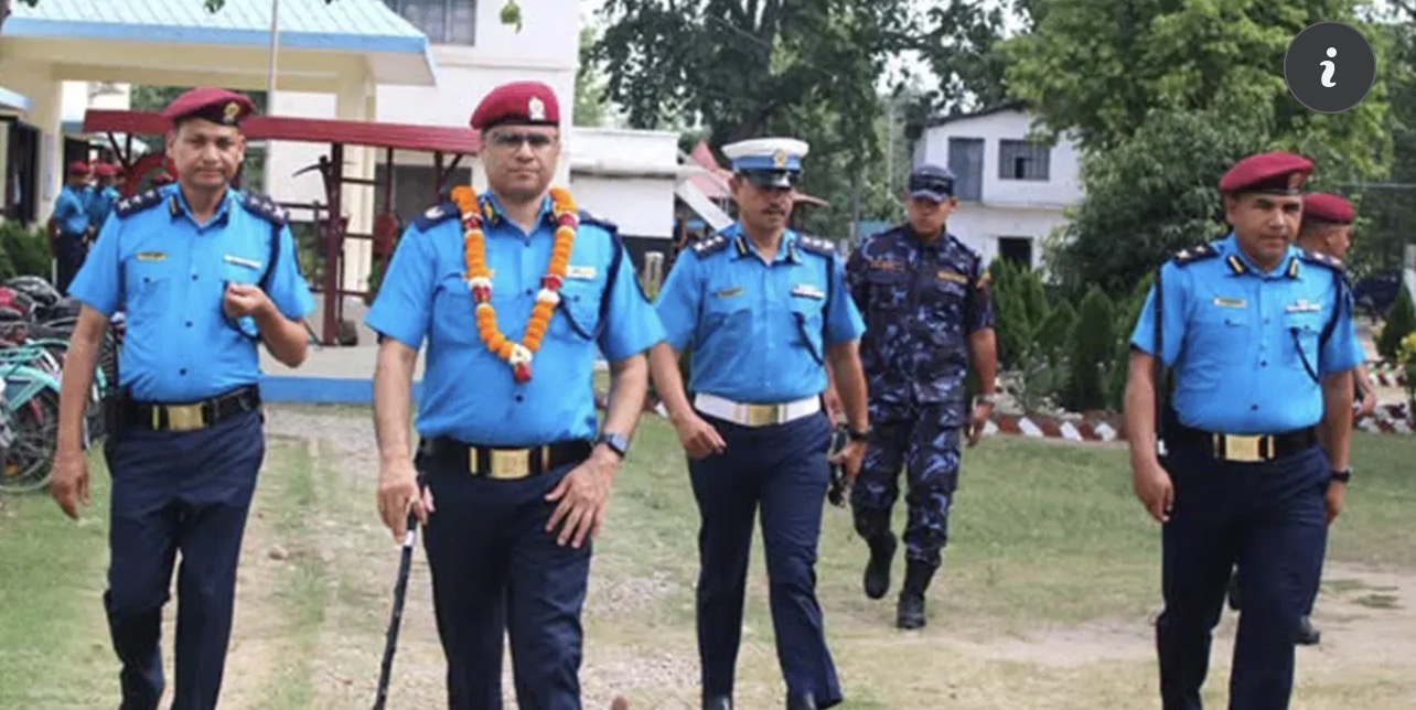 कञ्चनपुर प्रहरी कार्यालयको अनुगमनमा डिआइजी भट्टराई, तस्करी र अपराध नियन्त्रणमा कडाइ गर्न निर्देशन