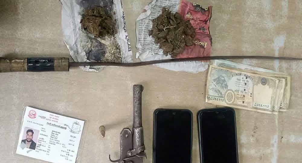 मोरङमा कटुवा पेस्तोल, गोली र गाँजासहित एक जना पक्राउ