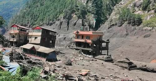 रसुवामा भोटेकोशीको भीषण बाढी, नदी किनारका बस्ती तथा संरचनामा क्षति