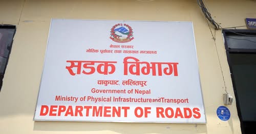 त्रिशूली बाढीले १९ पुल र ४० किलोमिटर सडकमा क्षति, यातायात प्रभावित