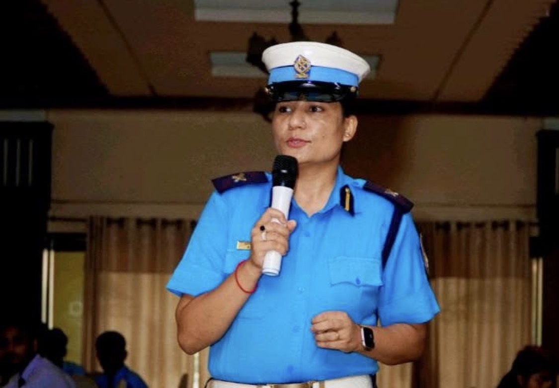 दुर्घटना न्यूनीकरणदेखि ट्राफिक व्यवस्थापनसम्म उत्कृष्ट काम, प्रहरी निरीक्षक प्रतिमा कार्की ‘बेस्ट ट्राफिक प्रहरी
