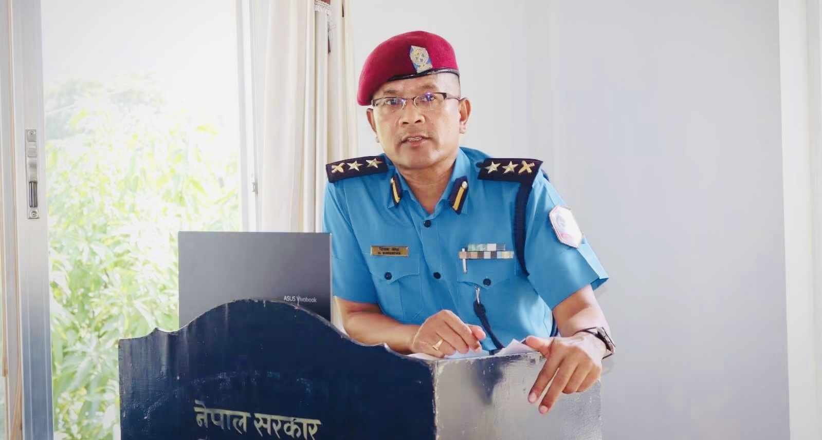 एसपी दिपक श्रेष्ठ लुम्बिनी प्रदेशको असोज महिनाको उत्कृष्ट प्रहरी घोषित